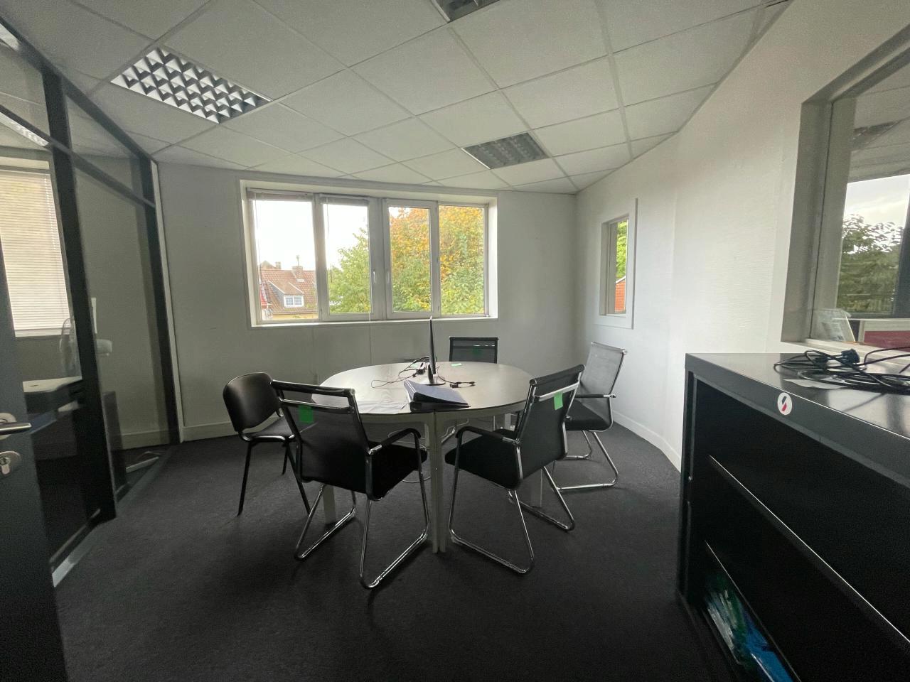 Bureau Villeneuve-d'Ascq 870m² Vente bureau Villeneuve-d'Ascq Nord OVBUR2420668 6